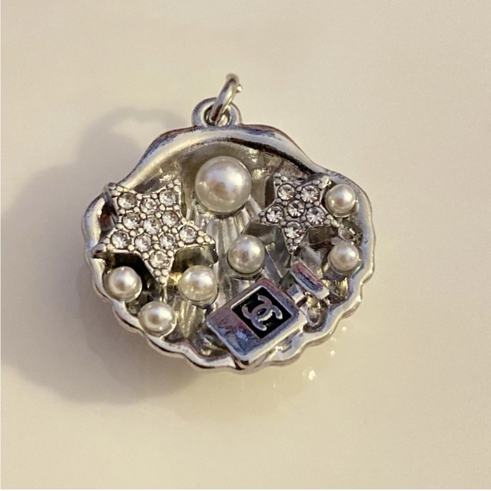 CC Silver and Pearl sea shell  pendant